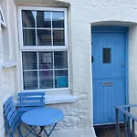 Harbour Retreat Trinity Mews